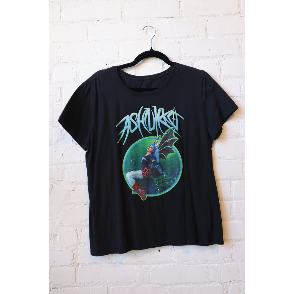 Ashnikko Graphic T-Shirt Black Short Sleeve Fantasy Artist Print Large
